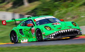 Xe đua Porsche 911 GT3 R Rexy của đội AO Racing 